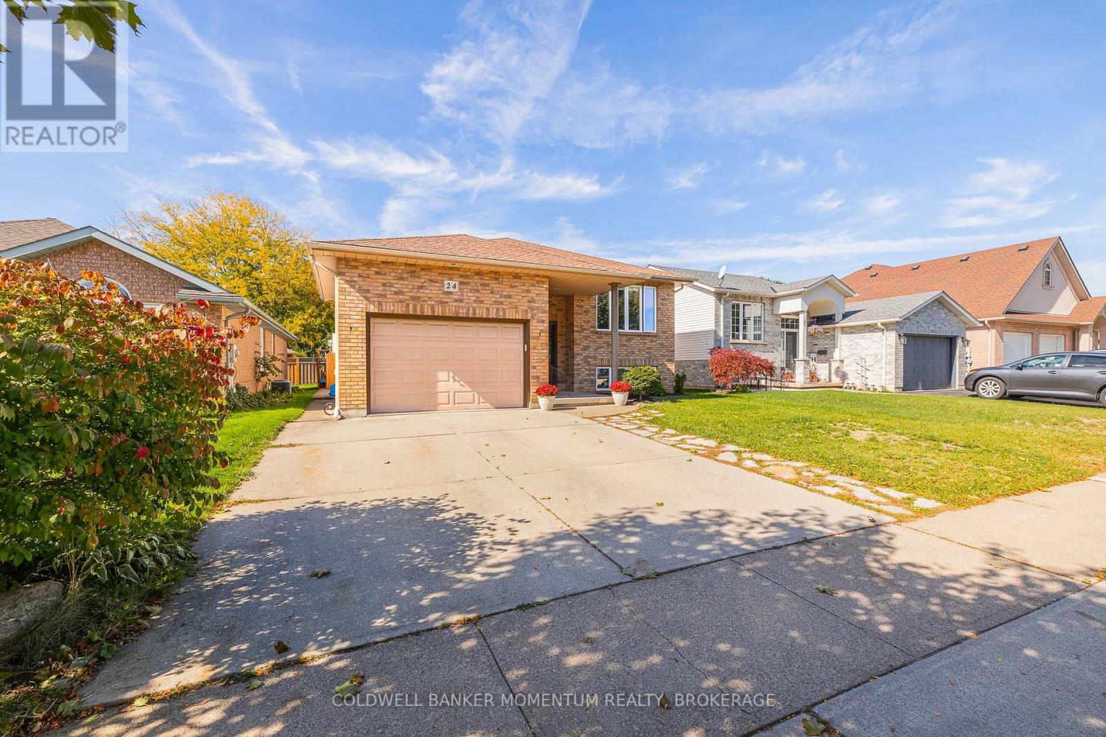 24 Tanner Dr, Pelham, ON L0S 1E4