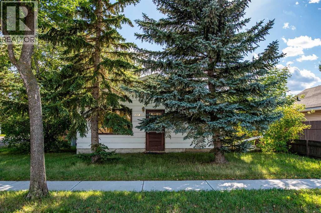 6 Avenue Unit 1237, Wainwright, AB T9W 1G2