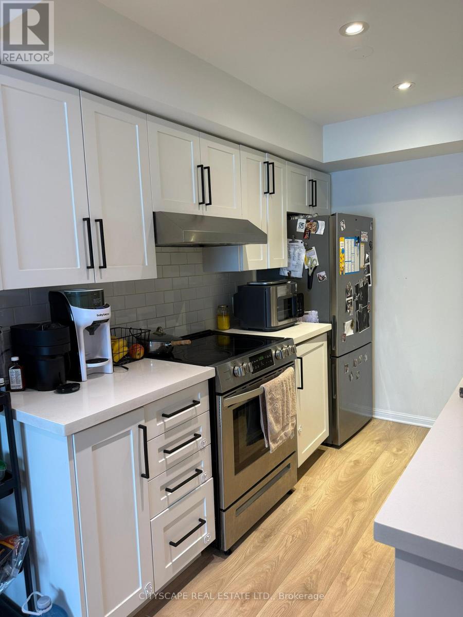 10 4620 Guildwood Way, Mississauga, ON L5R 4H5