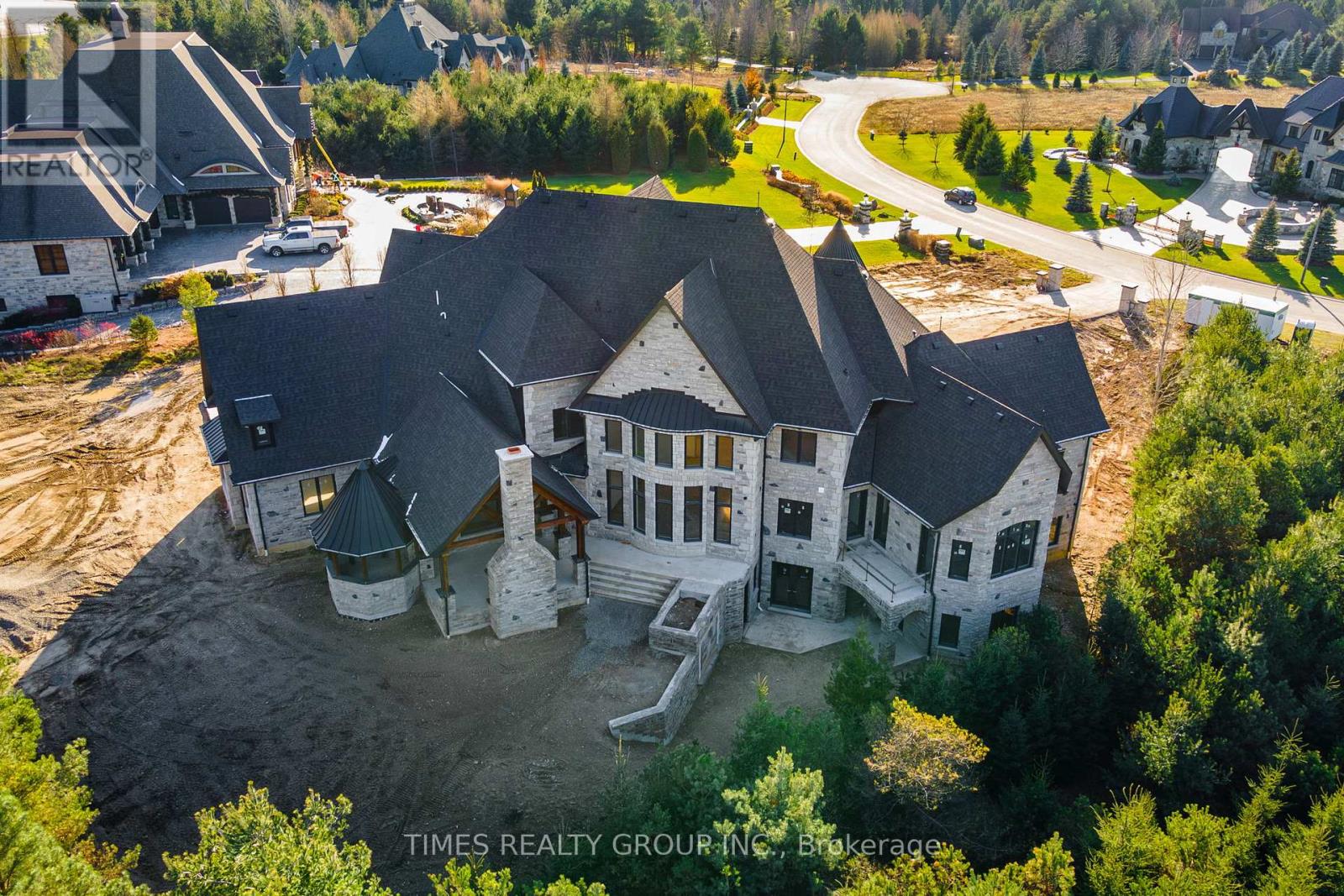 17 Edgewild Dr, Caledon, ON L7E 4H7