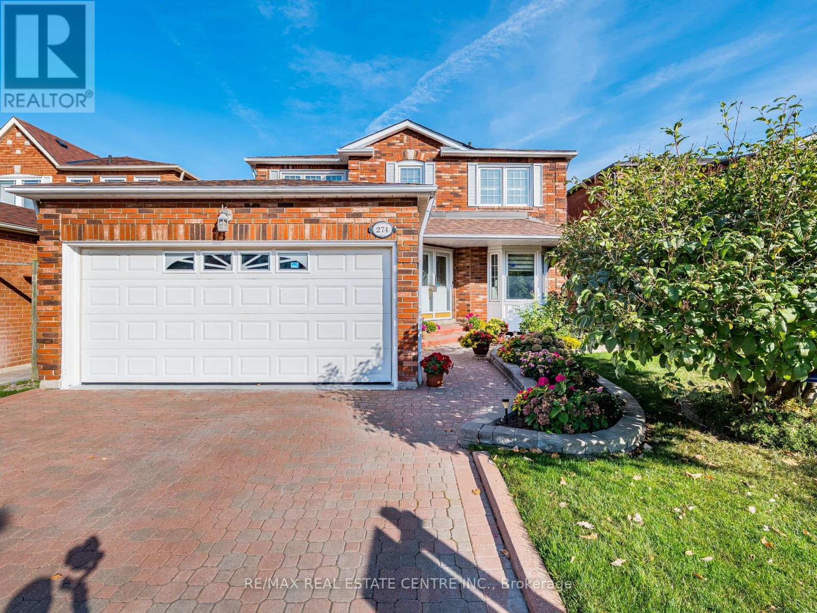 274 Ceremonial Dr, Mississauga Hurontario, ON L5R 2N8