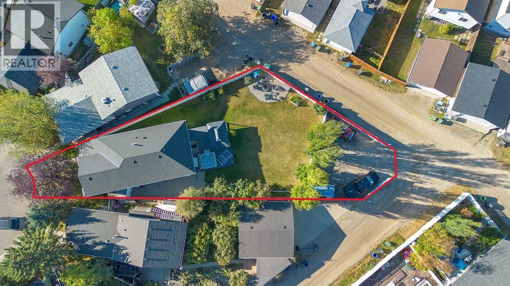 145 Coventry Pl NE, Calgary, AB T3K 4A6