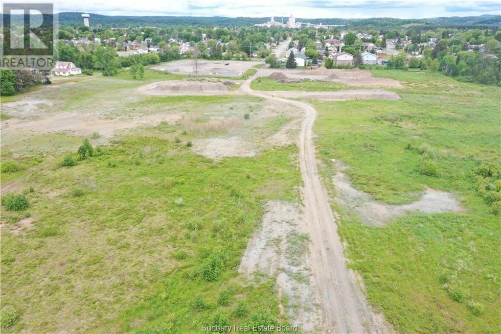 375 Queensway Ave, Espanola, ON P3E 1L7