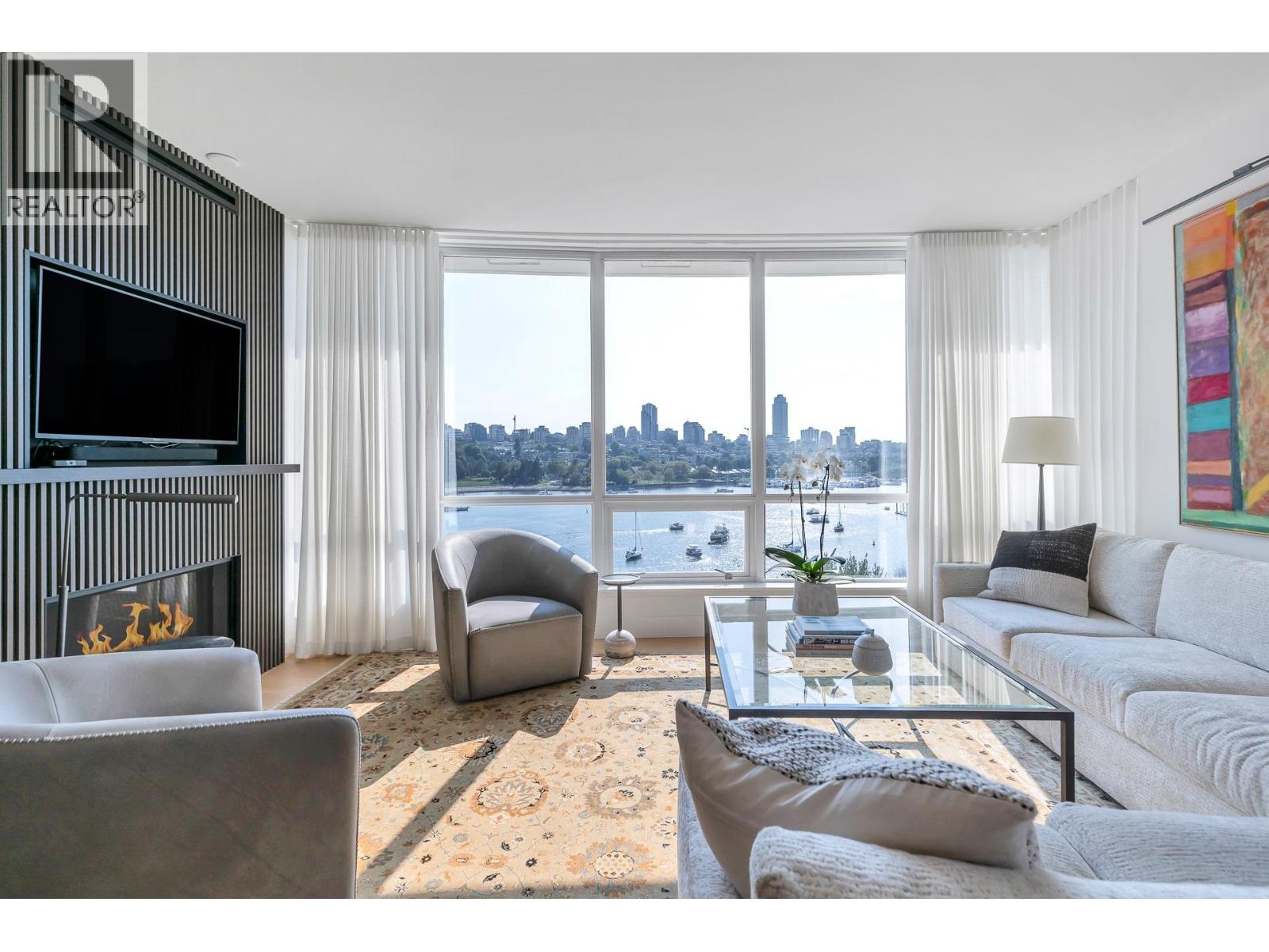 1328 Marinaside Crescent Unit 801, Vancouver, BC V6Z 3B3