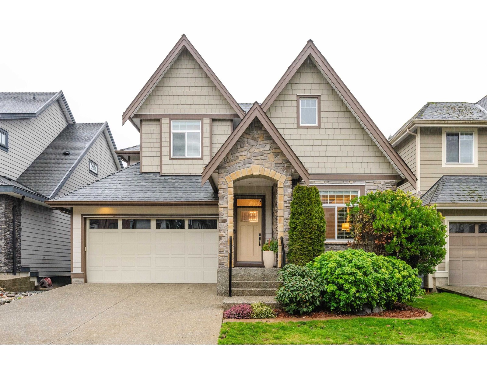 171 Street Unit 308, Surrey, BC V3Z 9P5
