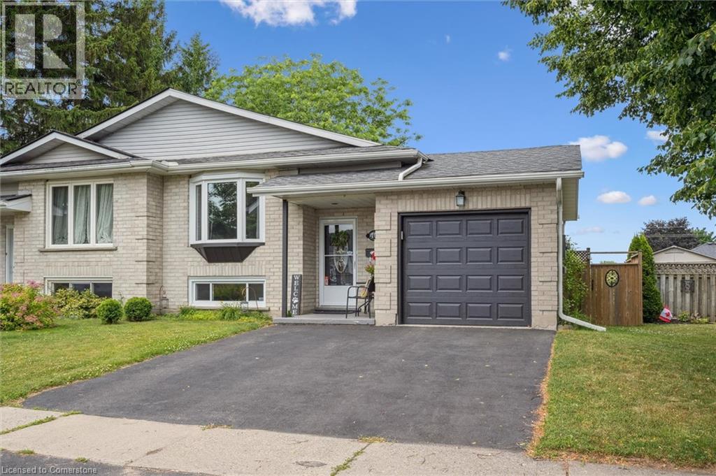 40 Abeles Ave, Paris, ON N3L 3N9