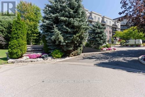 516 245 Dalesford Rd, Toronto, ON M8Y 4H7