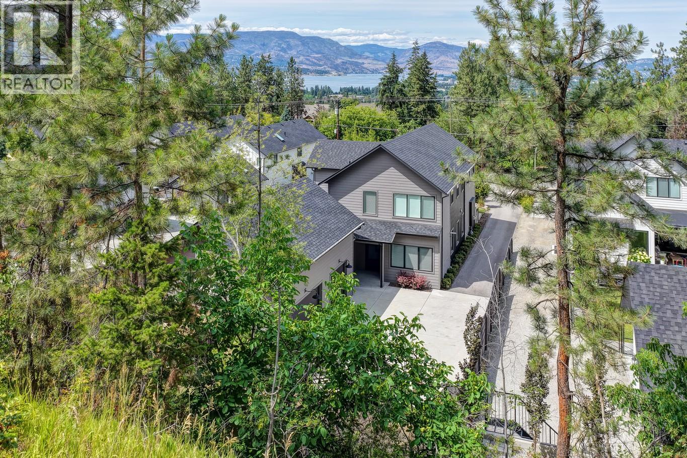 773 Barnaby Rd, Kelowna, BC V1W 4N9