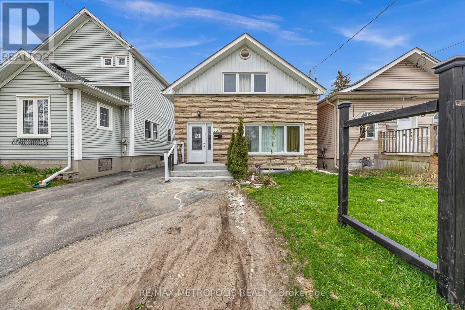 337 Pine Ave, Oshawa, ON L1J 2H6