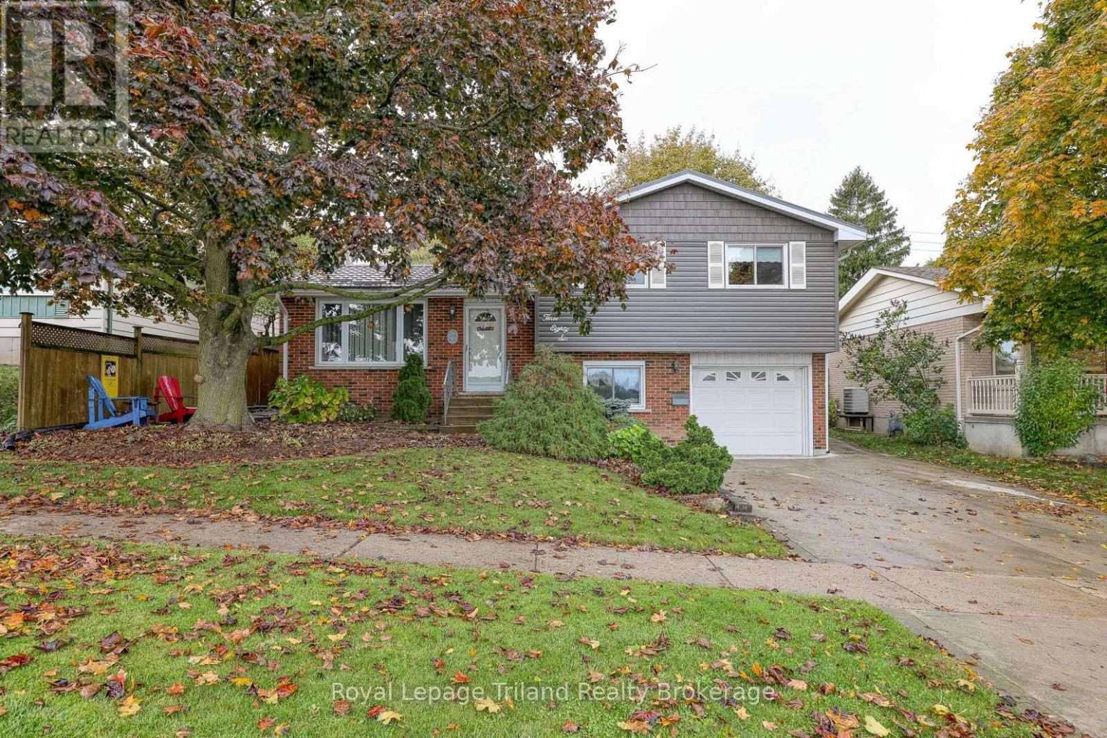 386 Sales Dr, Woodstock, ON N4S 8K3