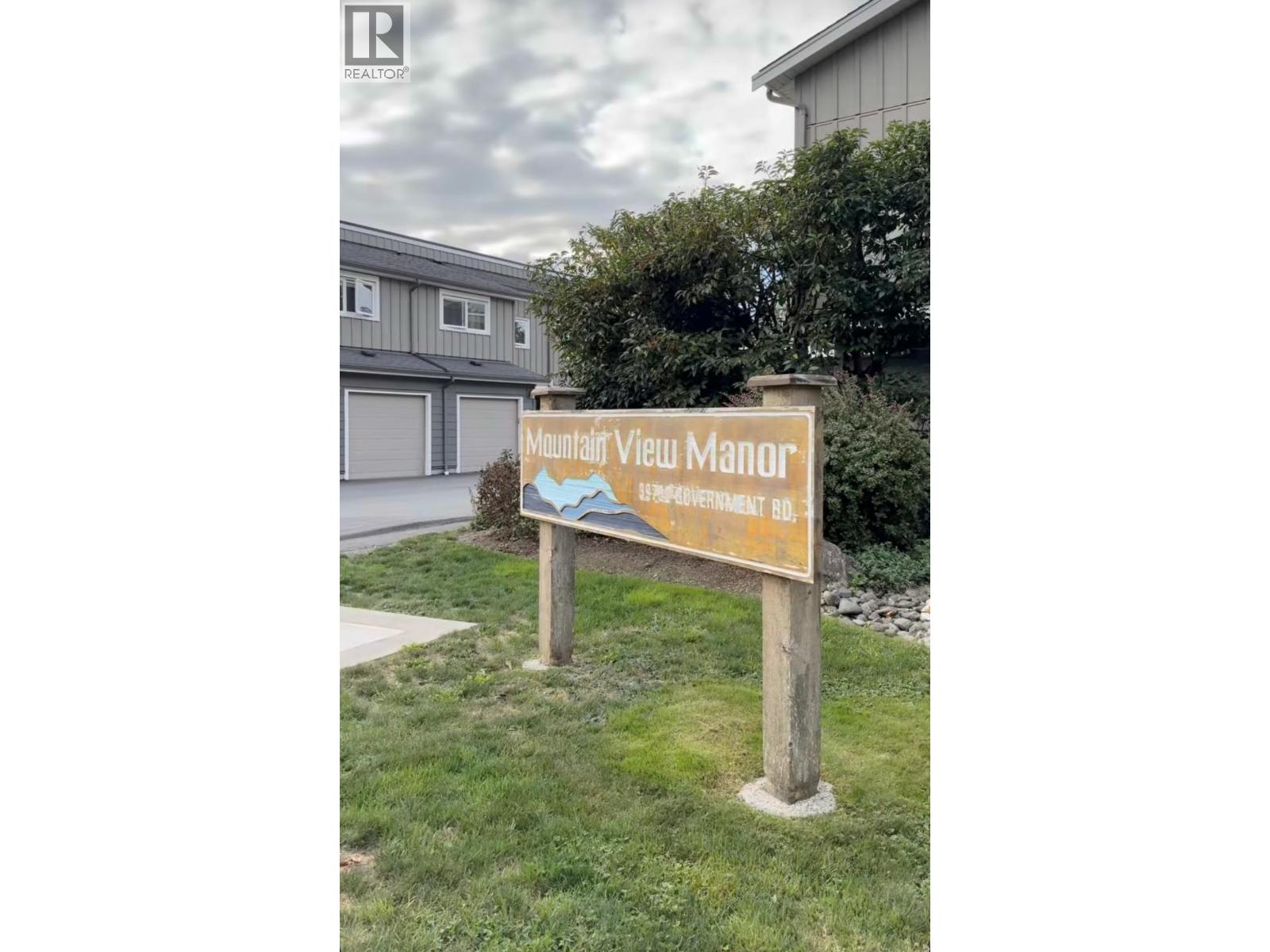 39752 Government Road Unit 18, Squamish, BC V8E 0A9