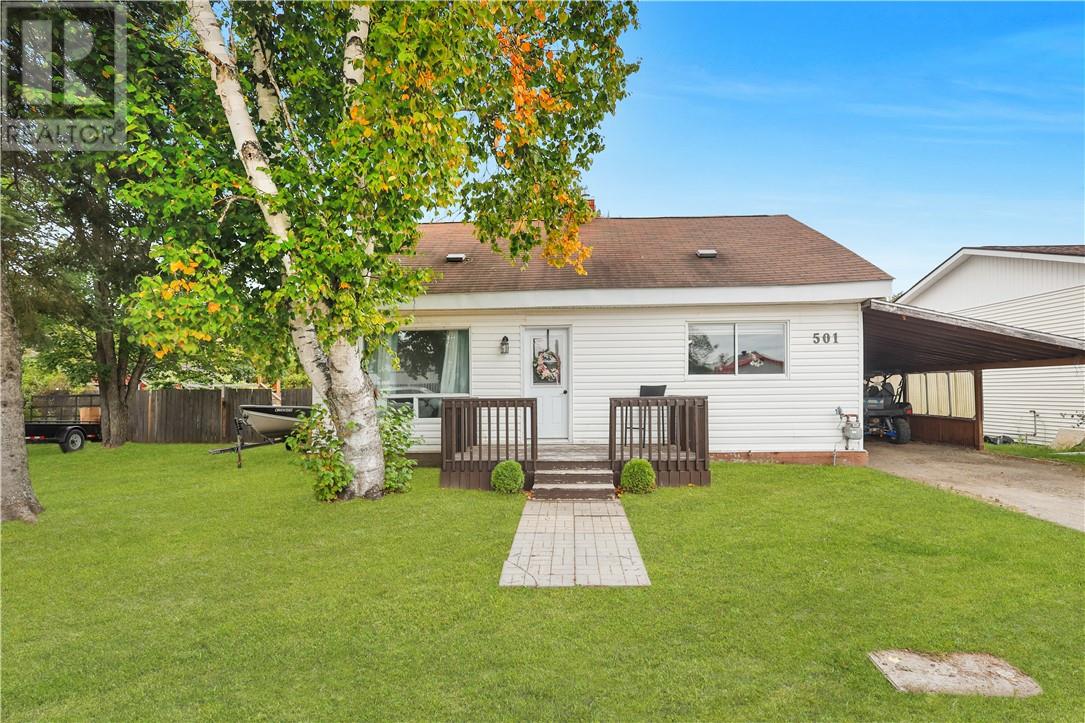 501 St Joseph St, Espanola, ON P5E 1M4