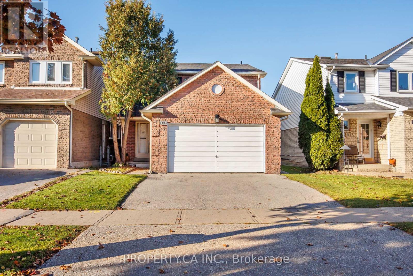 109 Lisa Cres, Vaughan, ON L4J 2N2