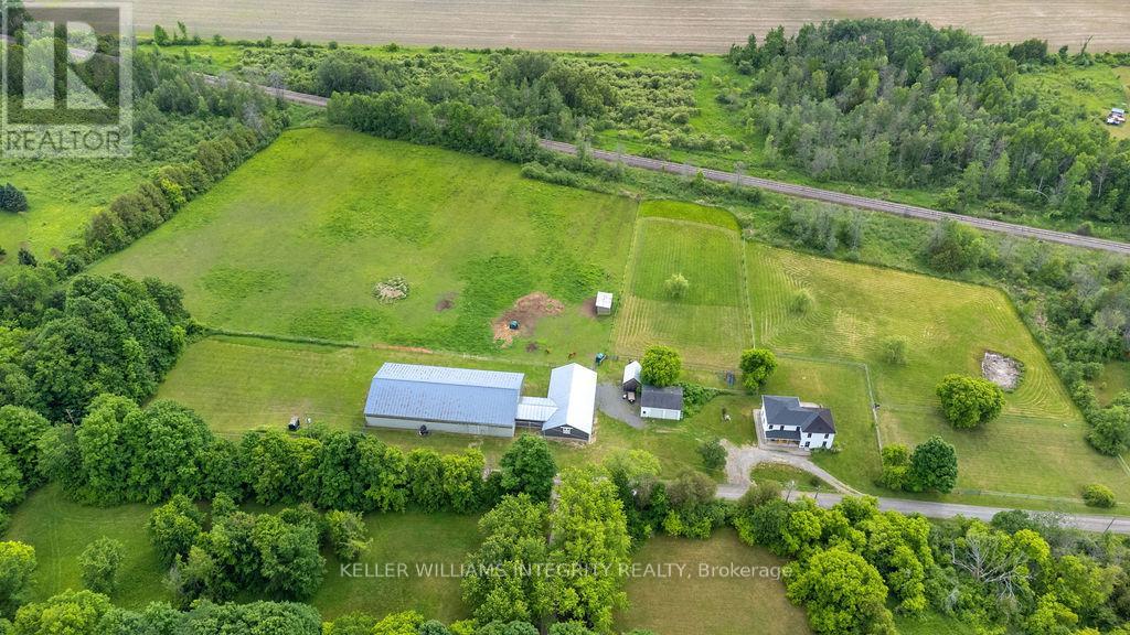 980 Black Rd, North Grenville, ON K0G 1T0