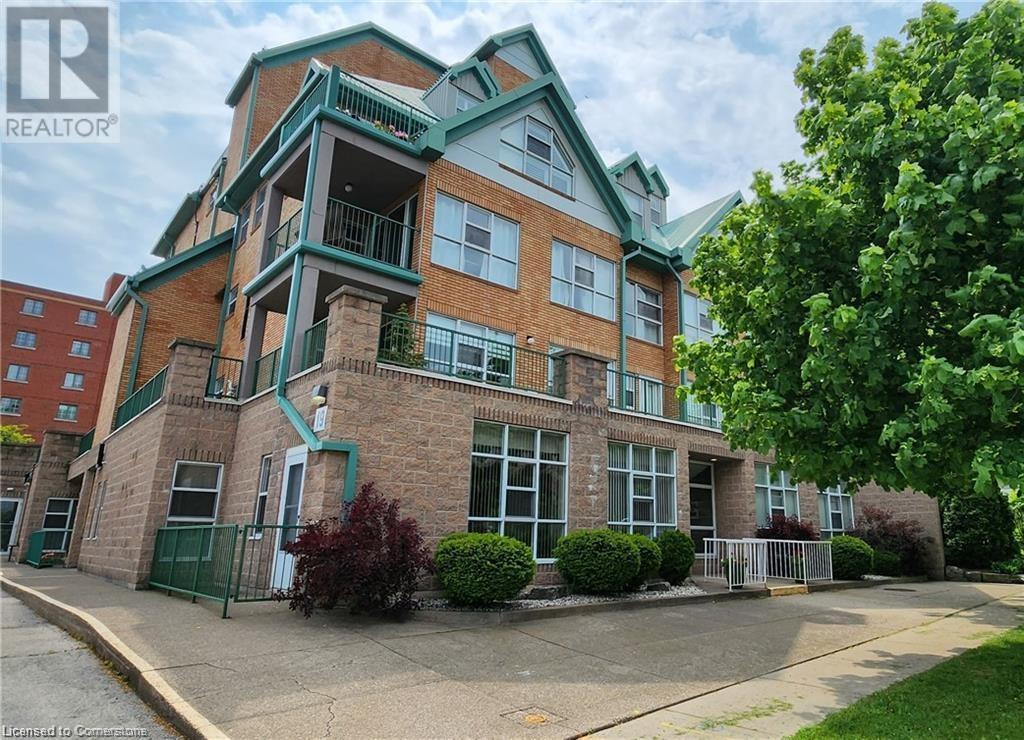 19 Lake Avenue S Unit 102, Stoney Creek, ON L8G 2V1