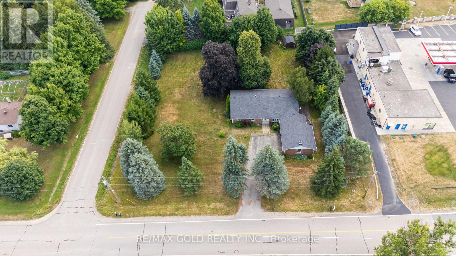 3 Cedar Grove Rd, Mono, ON L9W 6X6