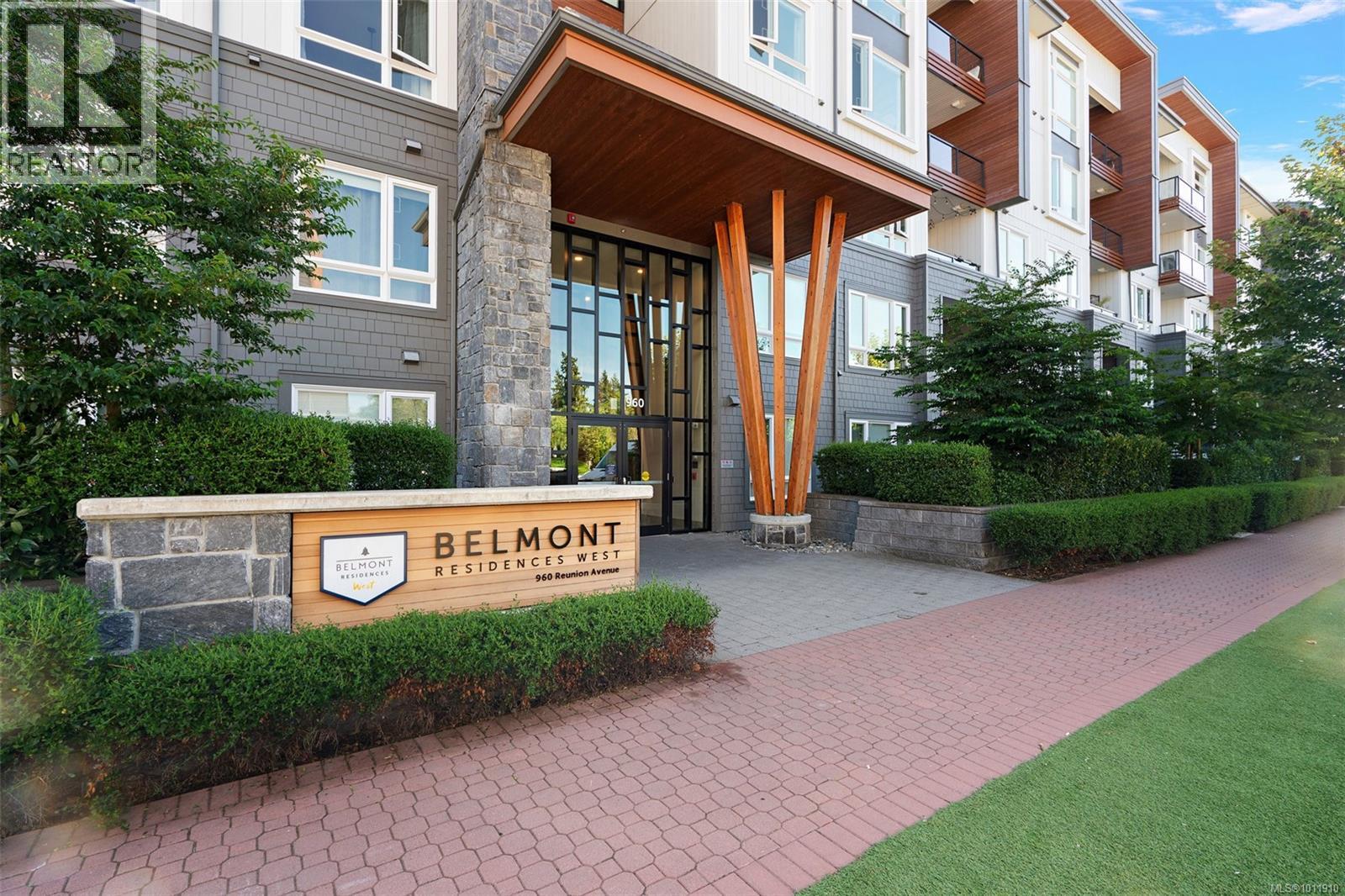 960 Reunion Ave Unit 418 Ave, Langford, BC V9B 0W5