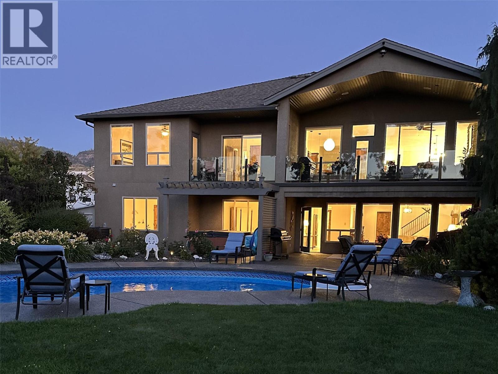 1036 Arbor View Dr, Kelowna, BC V1W 5A1