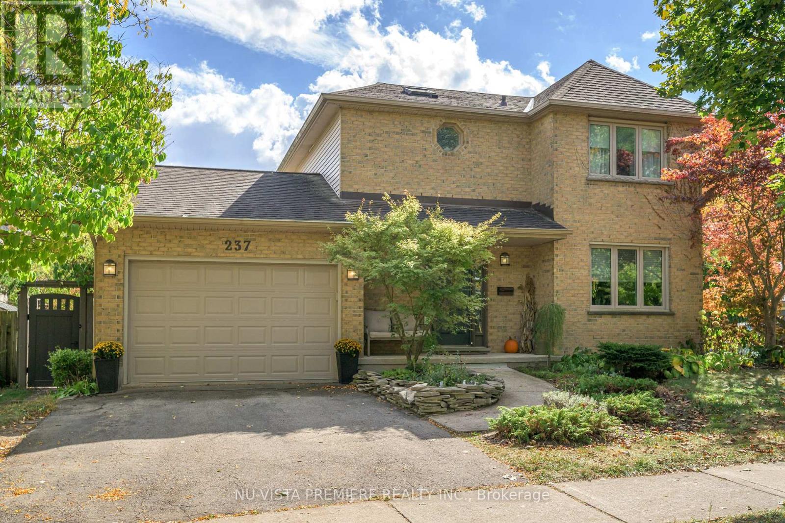 237 Castlegrove Blvd, London, ON N6G 3Y7