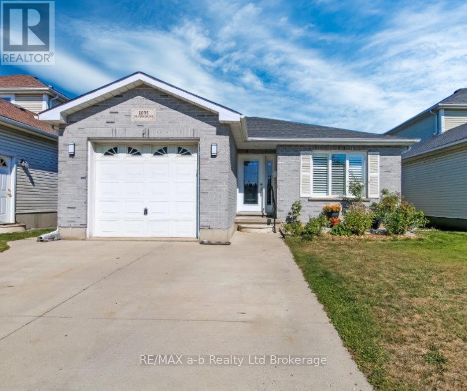 1035 Devonshire Ave, Woodstock, ON N4T 1A2