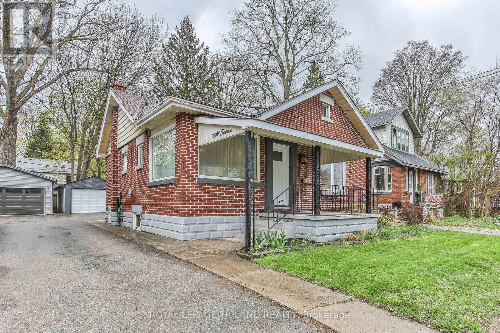 812 Adelaide St N, London, ON N5Y 2L9