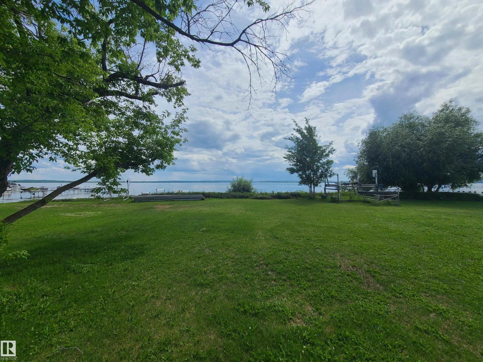 53026 Rge Road 43, Wabamun, AB T0E 2K0