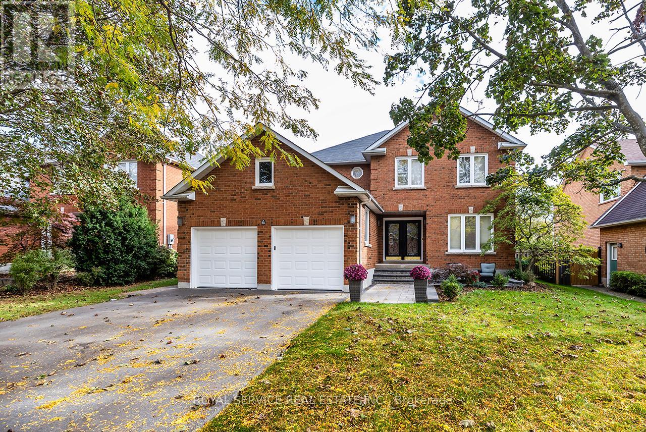 55 White Cliffe Dr, Clarington, ON L1E 1T2