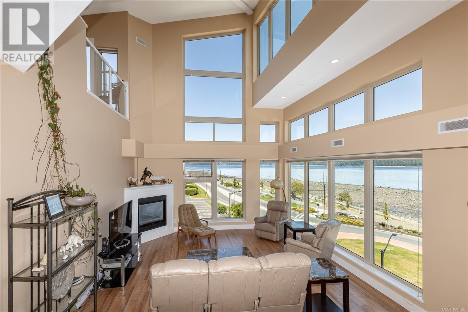 1392 Island Hwy S Unit 401 Hwy, Campbell River, BC V9W 1B7