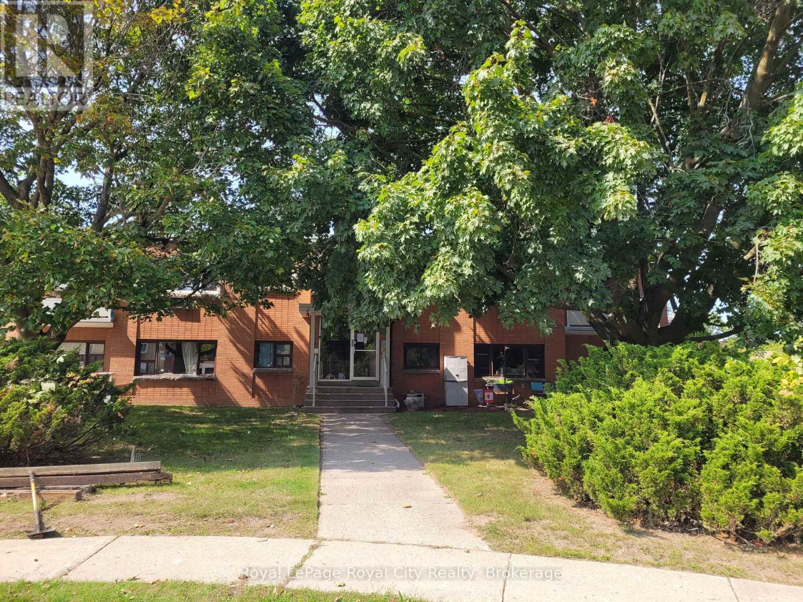 107 1 Sunnylea Cres, Guelph, ON N1E 1W1