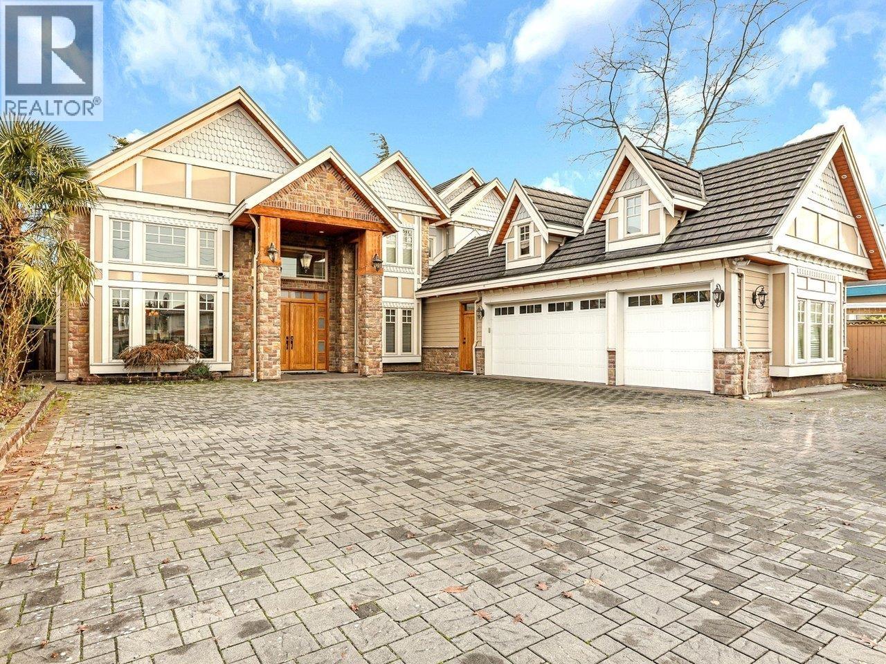 8260 Gilbert Rd, Richmond, BC V7C 3W7