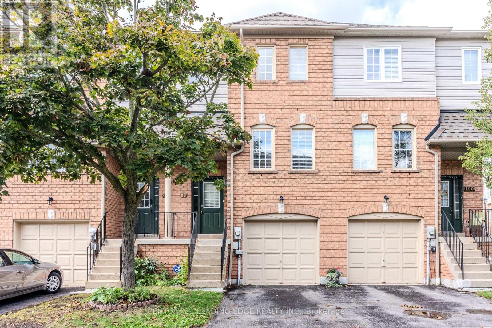 98 Aspen Pkwy, Whitby, ON L1N 9M6