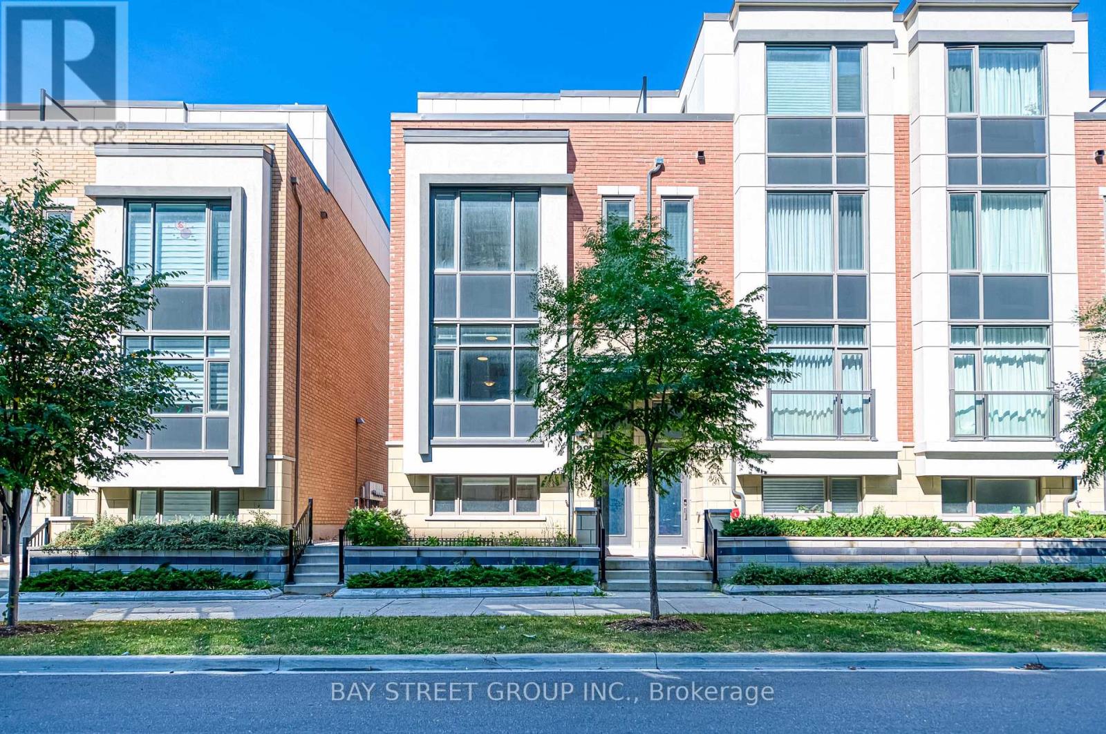 28 William Saville St, Markham, ON L3R 9S3