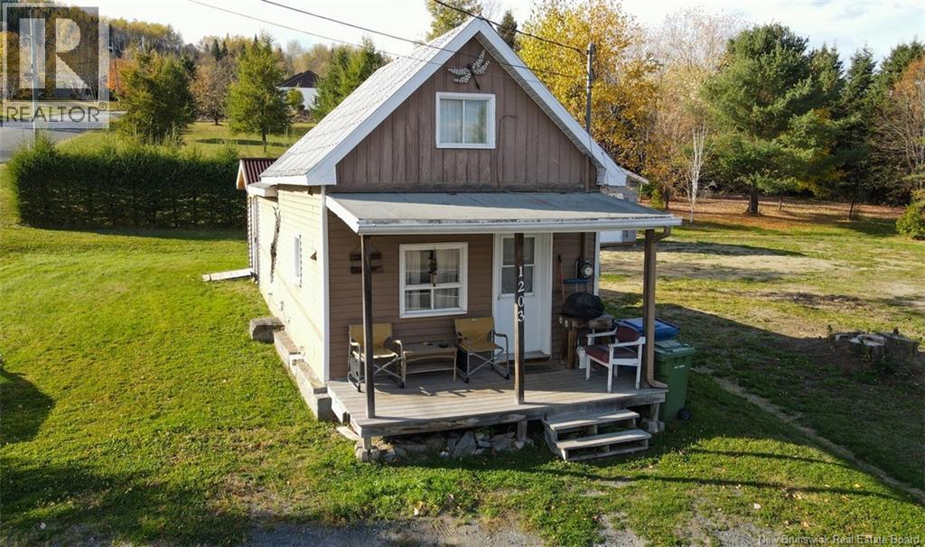 1203 Stfrancois St, Edmundston, NB E3V 4P5