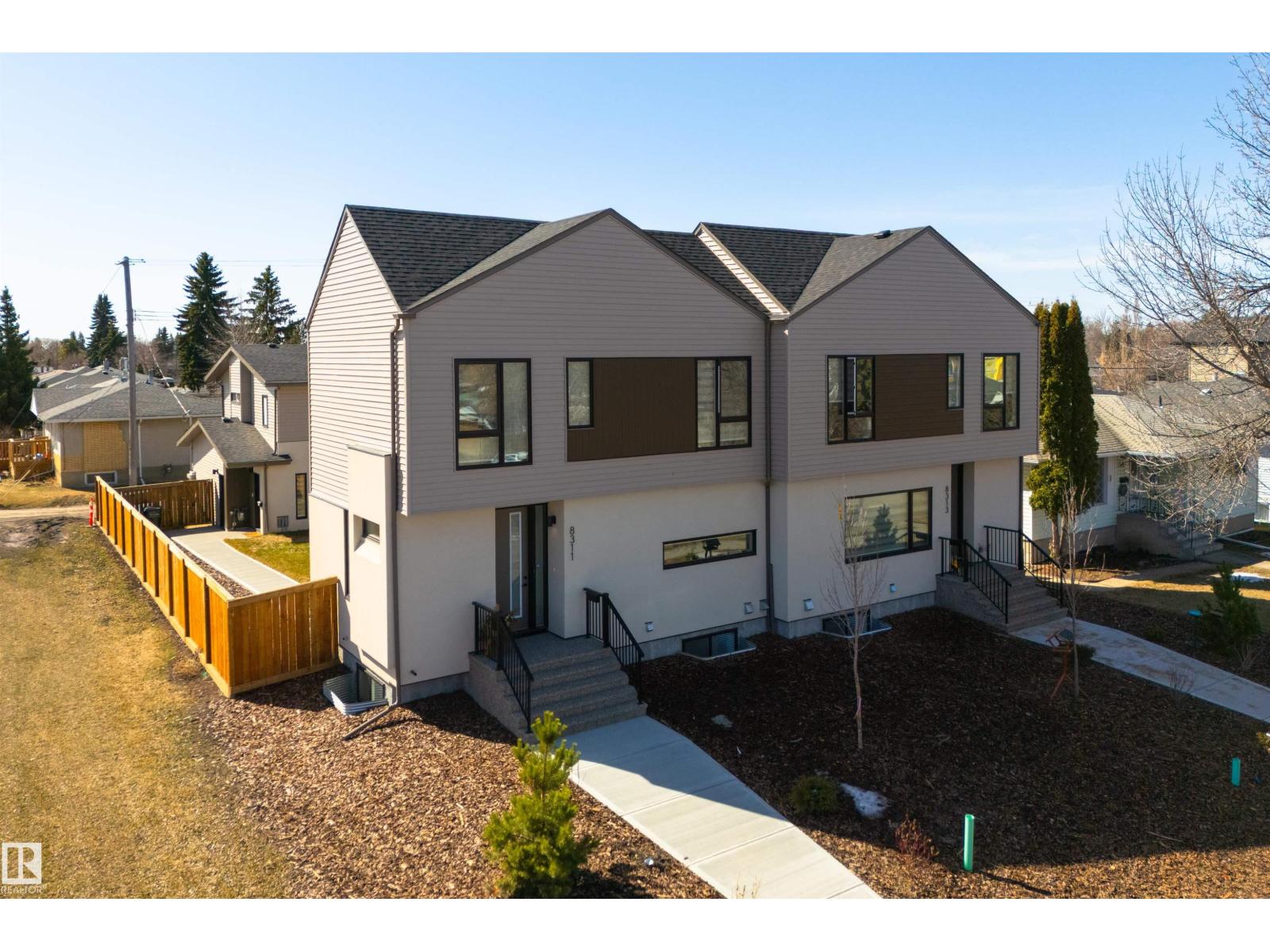 8311 8313 76 Ave NW, Edmonton, AB T6C 0H9