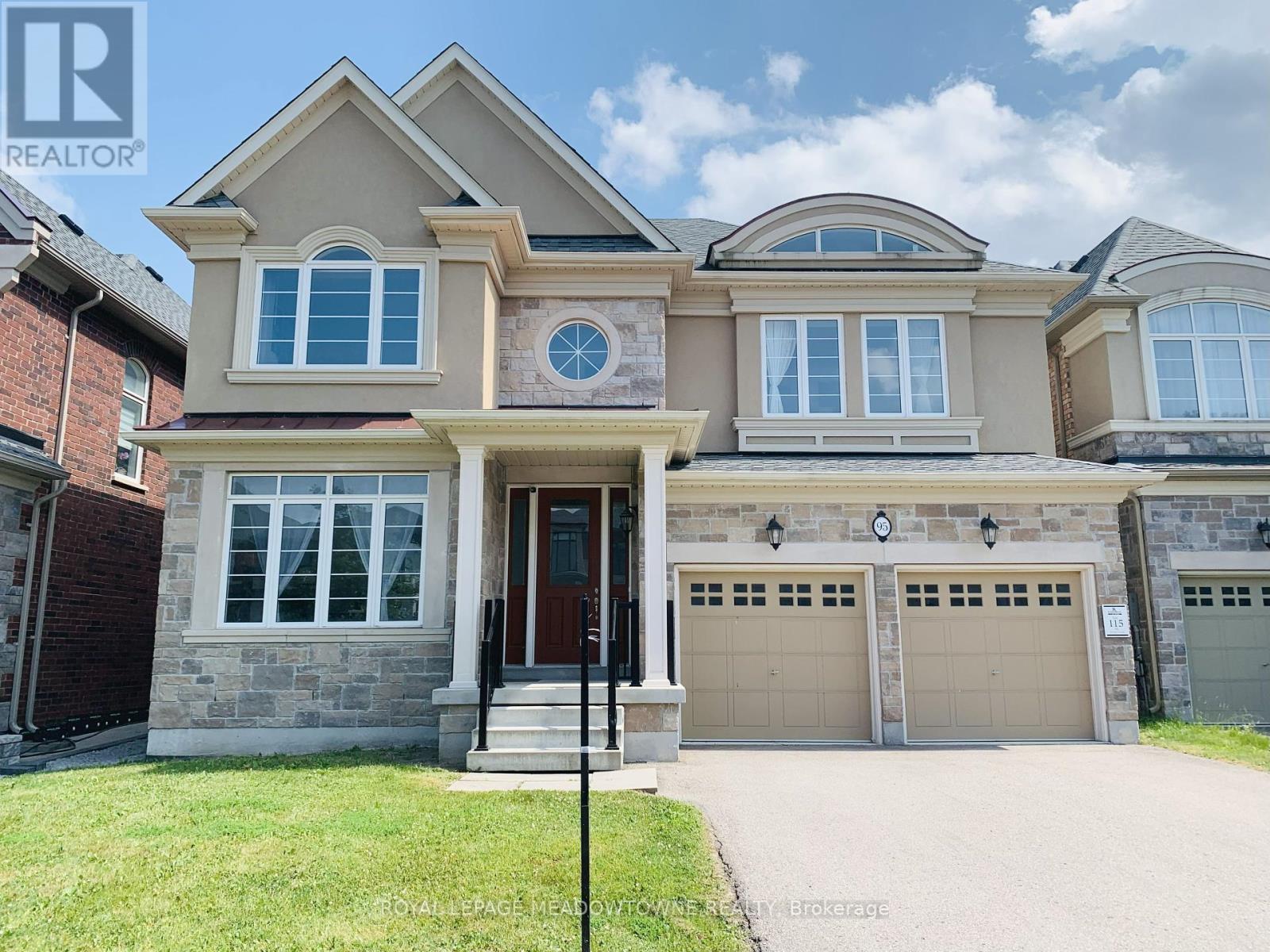 95 Beckett Ave, East Gwillimbury, ON L9N 0S6