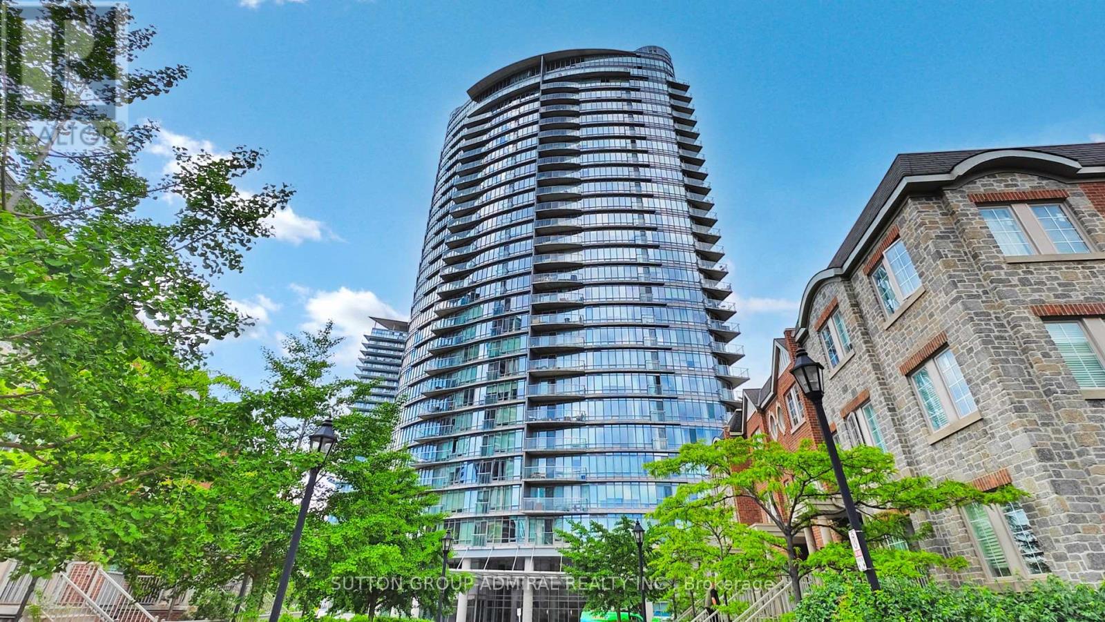 903 15 Windermere Ave, Toronto, ON M6S 5A2