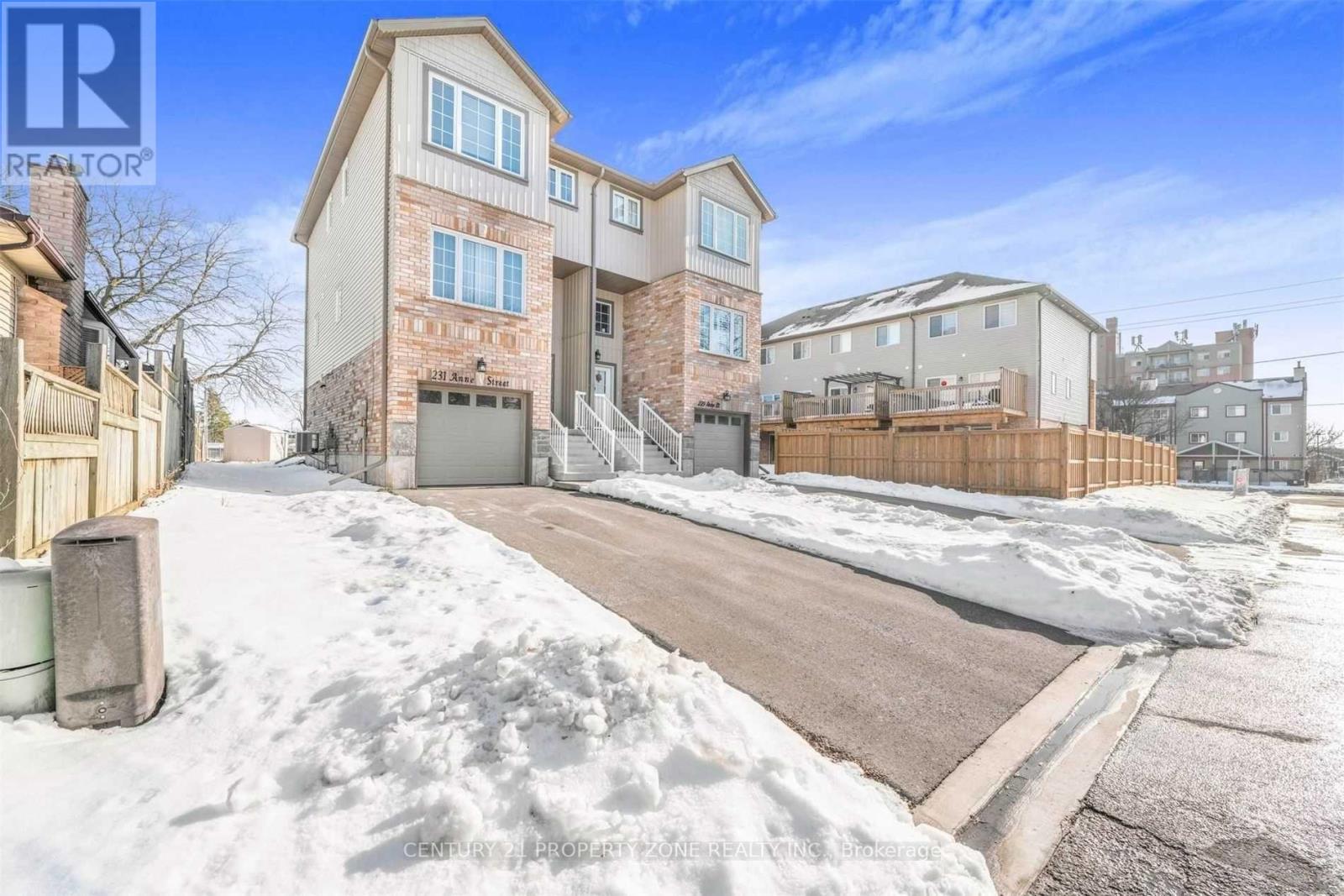 231 Anne St, Cambridge, ON N3H 3V6