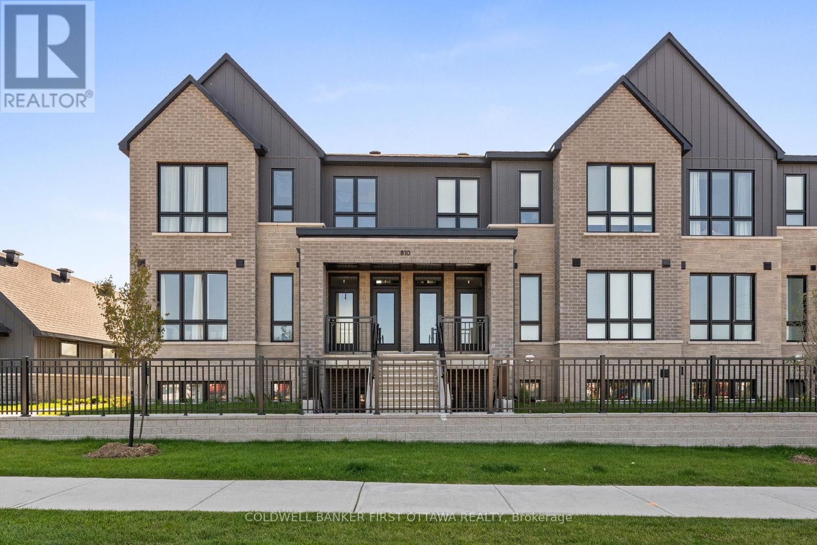 810 Roger Griffiths Ave D Ave, Ottawa, ON K2S 3A9