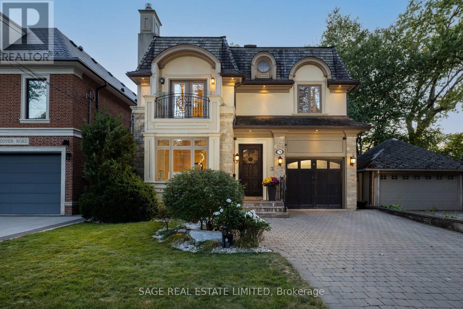 70 Wendover Rd, Toronto, ON M8X 2L3