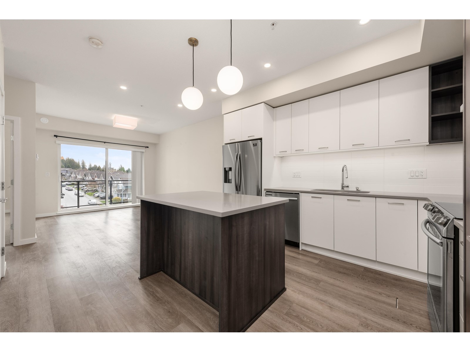 20087 68 Avenue #b407, Langley, BC V2Y 0Y3