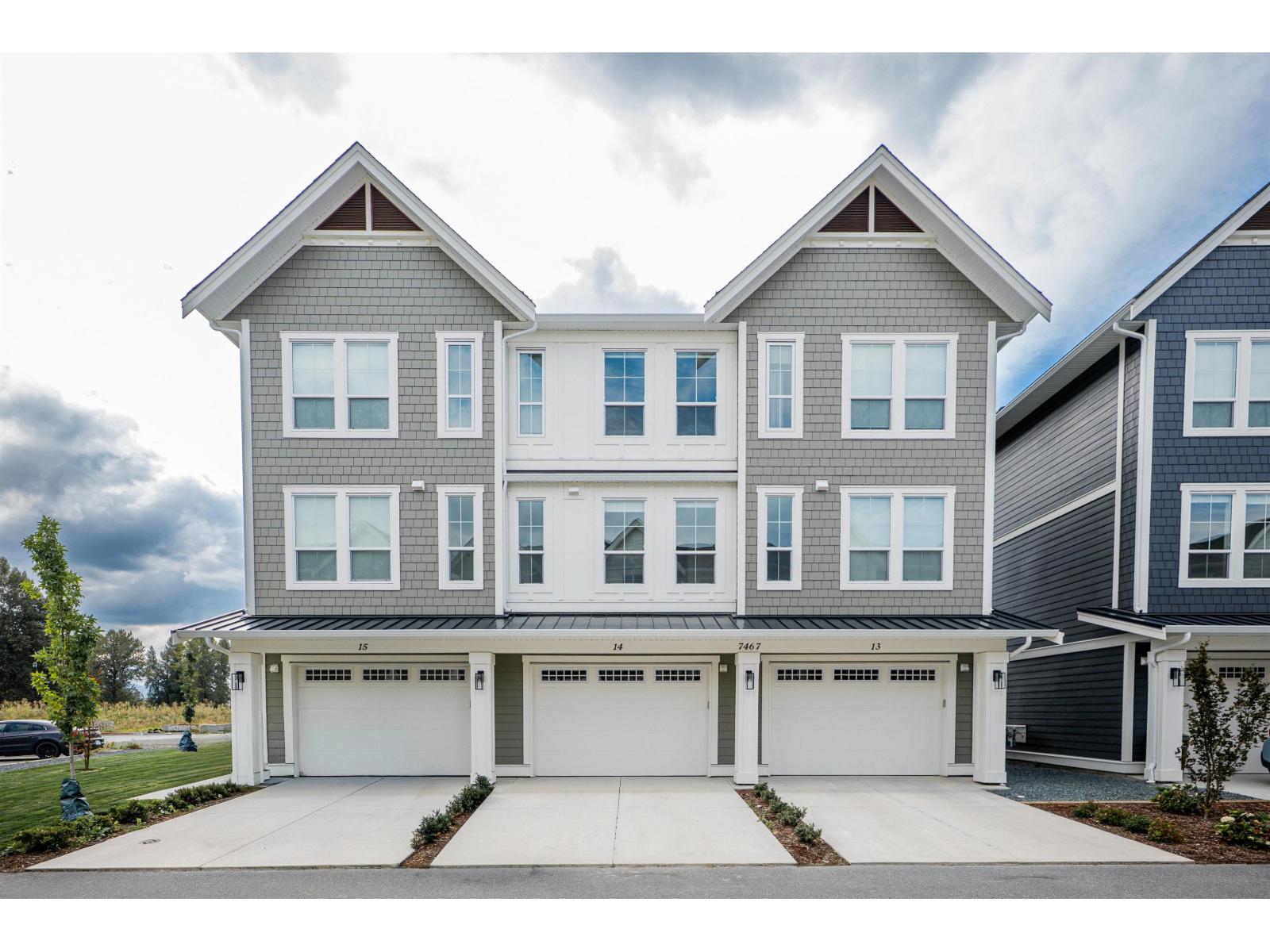 7467 Oakstone Roadlower Landing Unit 14, Chilliwack, BC V2R 6M1