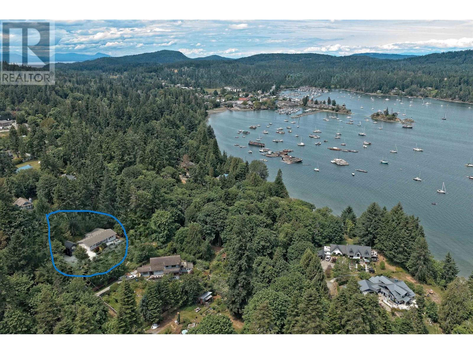 118 Douglas Rd, Salt Spring Island, BC V8K 2J2