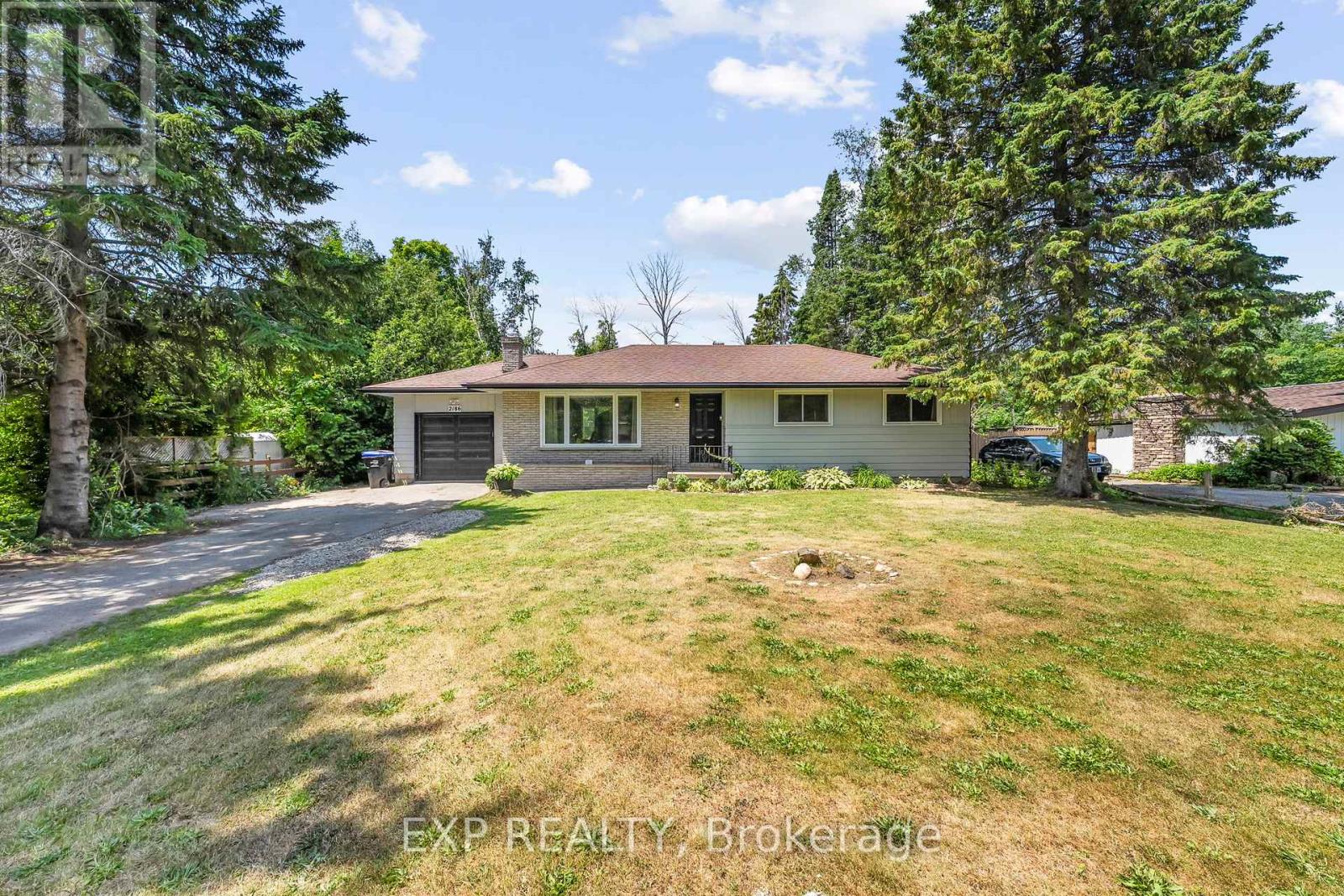 2186 Richard St, Innisfil, ON L9S 2C5