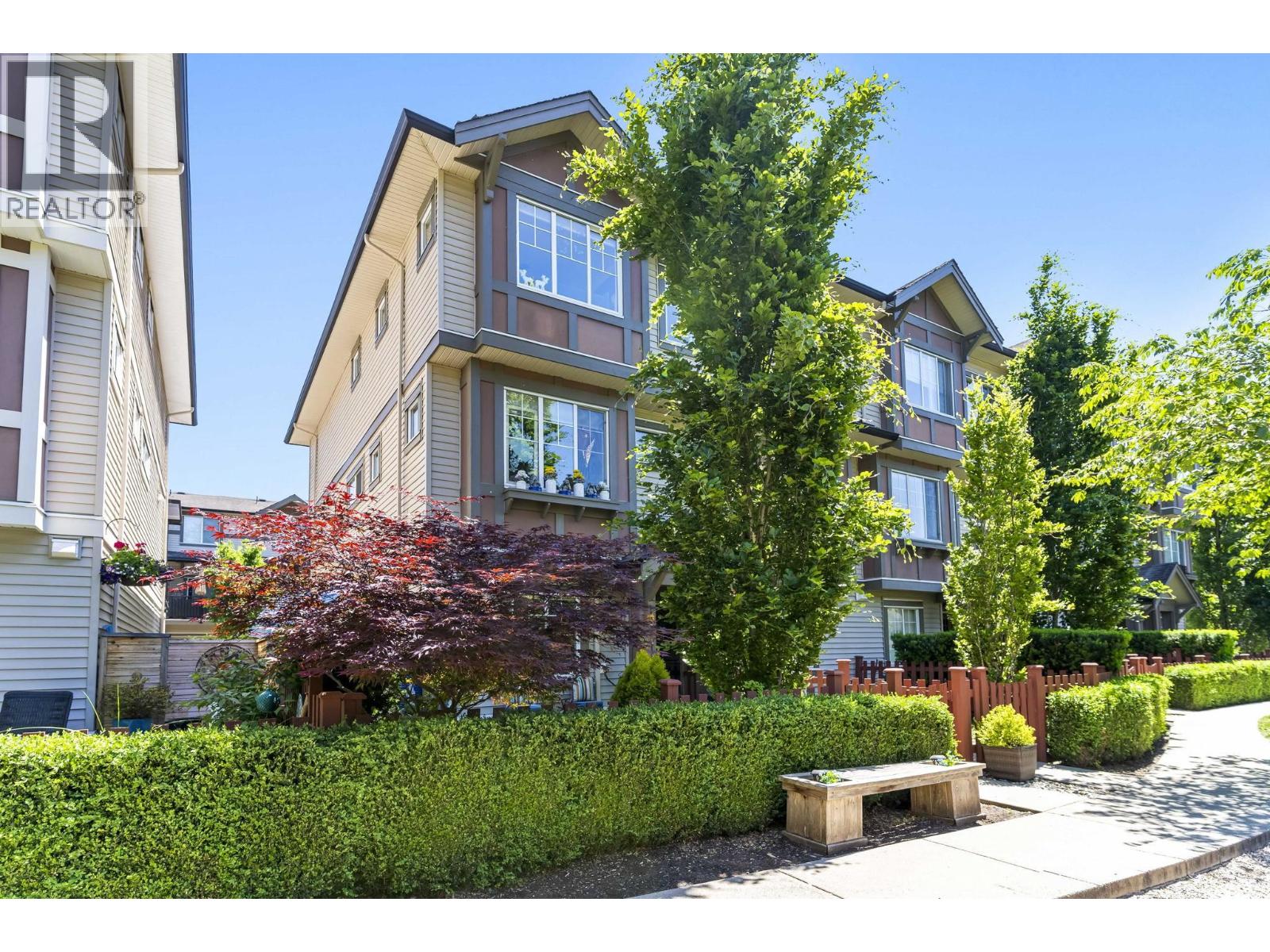 10151 240 Street Unit 13, Maple Ridge, BC V2W 0G9