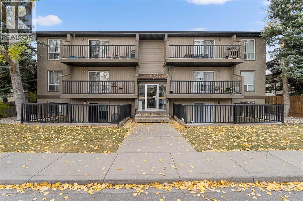 4311 73 Street Nw Unit 105, Calgary, AB T3B 2M2