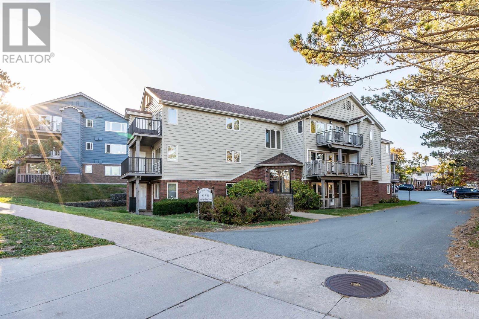 63 Farnham Gate Road Unit 204, Halifax, NS B3M 4A7