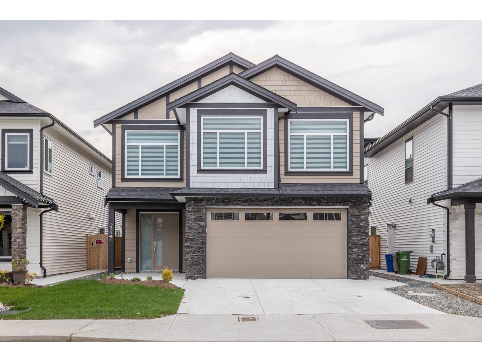 9237 Sitka Placechilliwack Proper E, Chilliwack, BC V2P 8B6