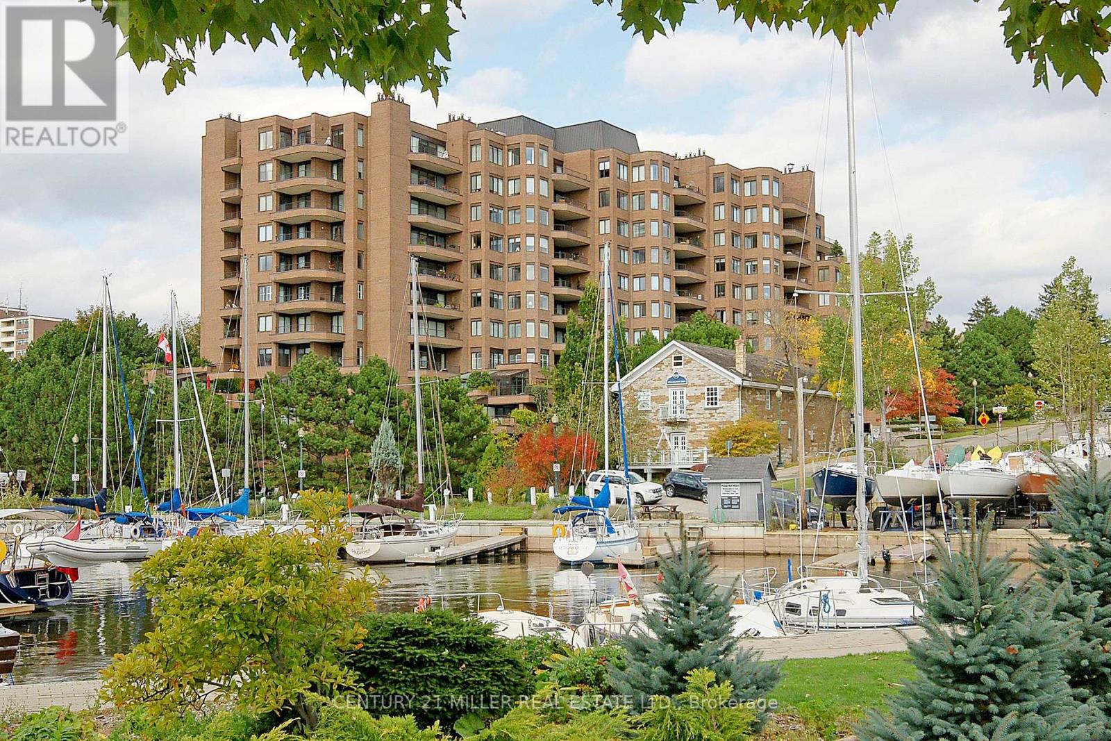 710 100 Lakeshore Rd E, Oakville, ON L6J 6M9