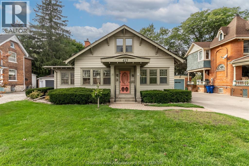 427 King St W, Chatham, ON N7M 1G3