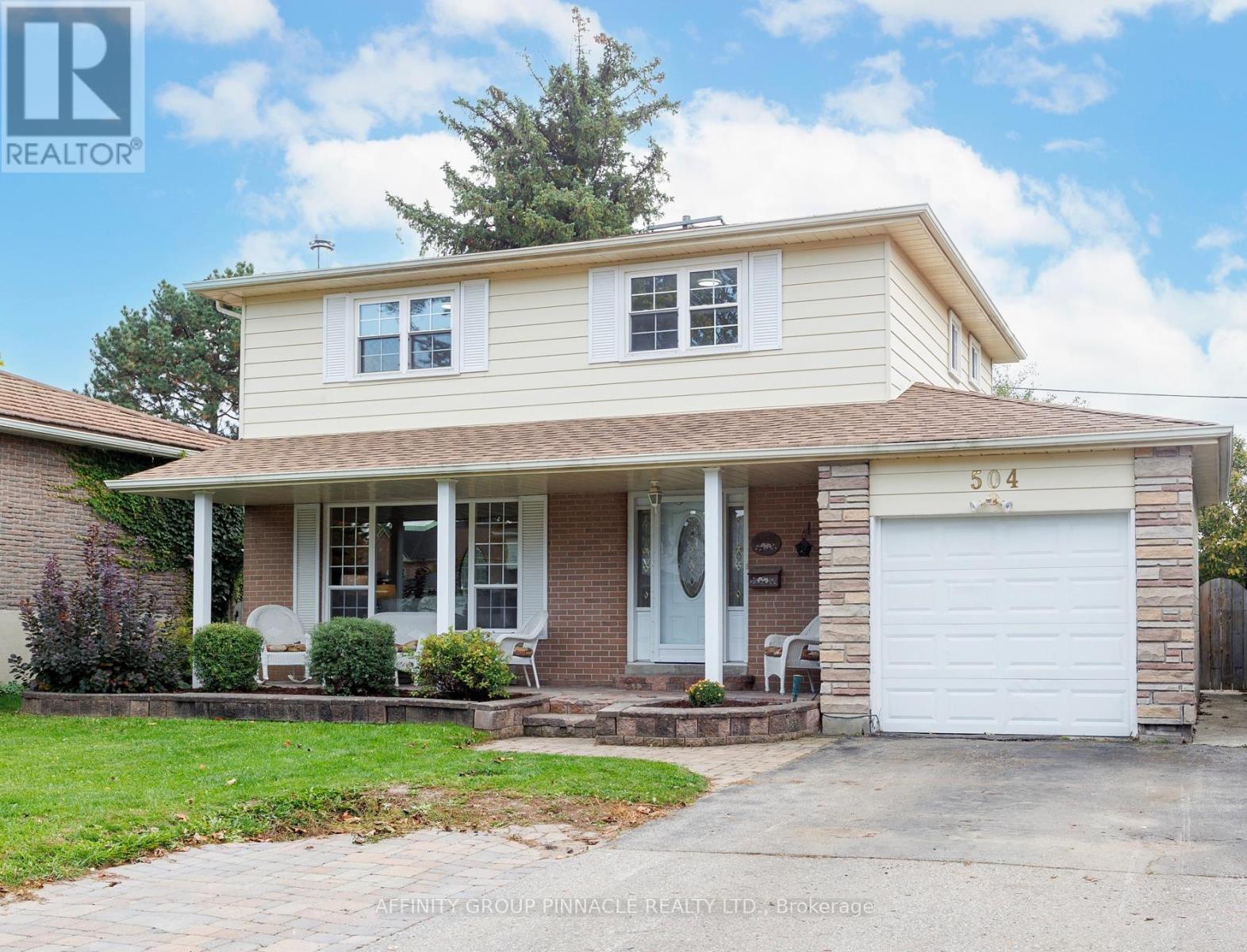 504 Elm Rd, Whitchurch-stouffville Stouffville, ON L4A 2S1